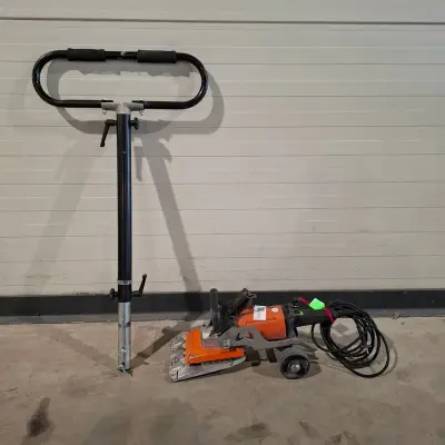 Tapijtstripper - 230V, Uzin Utz / Wolff, Duro-Stripper 2.0, 2018 – kavel bij Onlineveilingmeester, Heerenveen