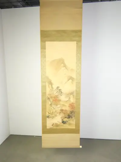 Japanse hangrol (kakejiku) met traditioneel berglandschap – kavel bij De Kringwinkel, Heverlee