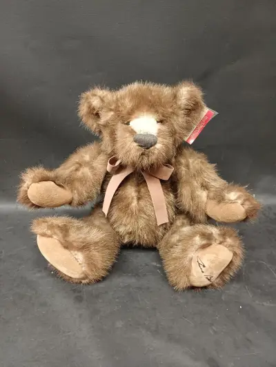Teddybeer "Ebbets" 10th anniversary – kavel bij De Kringwinkel, Ninove