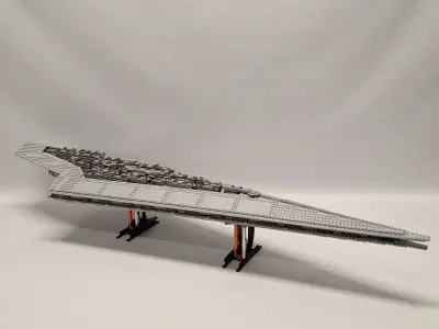 Lego Star Wars Super Star Destroyer 10221 Ultimate Collector Series uit 2011 – kavel bij De Kringwinkel, Gent