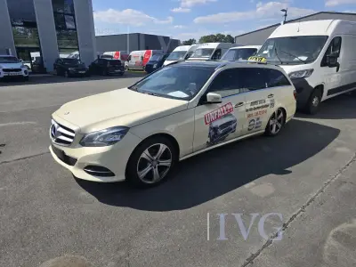 Kombilimousine MERCEDES-BENZ E220 Bluetec – kavel bij IVG, Kirchlengern