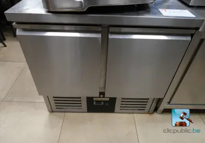 Gekoelde tafel – kavel bij Clicpublic, Liège