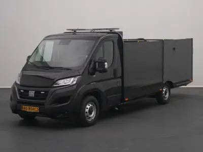Fiat Ducato 140pk Car transporter van 457cm XL Automaat Lier Open Box Scooter / Fietstransport Laadbrug Pickup Airco Camera Euro6 Transport – kavel bij BAS World Auctions, Veghel