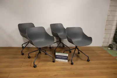 4 Designer stoelen - MDD Baltic Chairs by Krystian Kowaski – kavel bij GSD Auctions, Zoeterwoude
