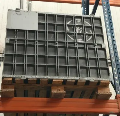 1 Palletbox hard hout – kavel bij Belga Veilingen, Lummen