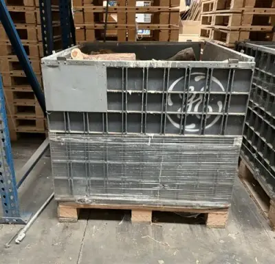 1 Palletbox den hout – kavel bij Belga Veilingen, Lummen