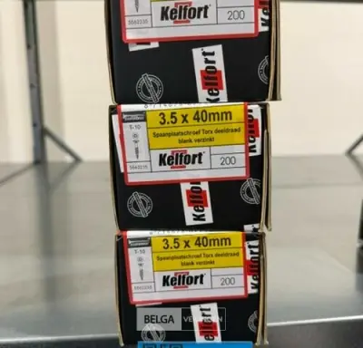 Kelfort spaanplaatschroef 3,5x40 torx - voldraad 3x 200st – kavel bij Belga Veilingen, Bree