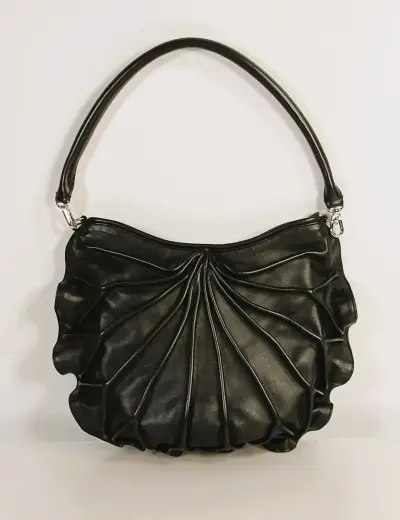 By-Lin – Lotus Leaf Black Classic Leather handtas – kavel bij De Kringwinkel, Turnhout