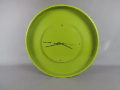 Ronde groene wandklok Salt & Pepper Ø 61 cm – kavel bij De Kringwinkel, Diest
