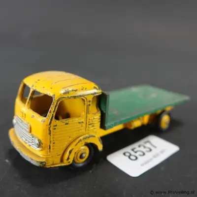 Dinky Toys Simca Cargo nr33 geproduceerd door Meccano in Frankrijk in de jaren 50 – kavel bij ProVeiling, Wageningen