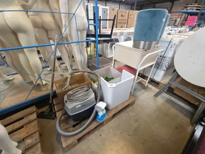 (9x) Winkelinrichting en huishoudtoestellen – kavel bij Auctim, Aartselaar