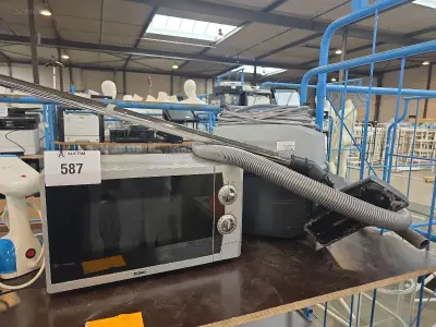 (7x) huishoudtoestellen Domo, Nilfisk, Hitachi – kavel bij Auctim, Aartselaar