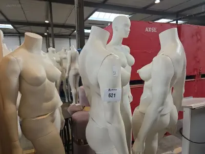 (4x) diverse paspoppen Eurodisplay – kavel bij Auctim, Aartselaar