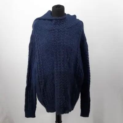 Trui, maat M, Dior – kavel bij Domeinen Roerende Zaken, Groningen