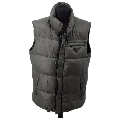Bodywarmer, maat 48, Prada – kavel bij Domeinen Roerende Zaken, Groningen