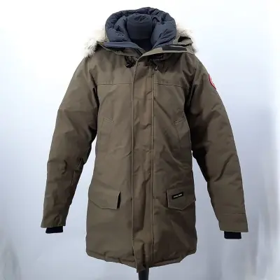 Jas, maat M, Canada Goose – kavel bij Domeinen Roerende Zaken, Groningen