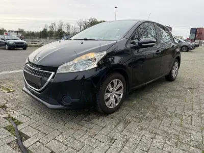 Peugeot 208 1.2i Puretech Active, 2015 – kavel bij Hammertime