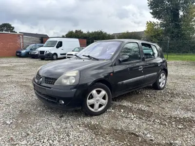 Renault Clio, 2001 – kavel bij Hammertime