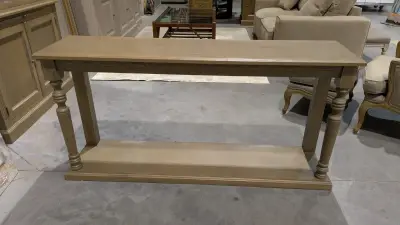 Een houten wandconsole (160x40x79 ht) – kavel bij Auctionline, Anderlecht