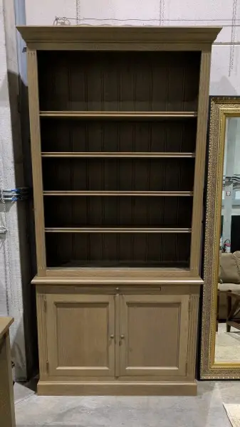 Een houten boekenkast met twee delen (115x235) – kavel bij Auctionline, Anderlecht