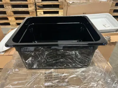 36x Zwarte gastronoombak GN 1/2 150 mm diep polycarbonaat Vogue – kavel bij Onlineveilingmeester, Hoogeveen