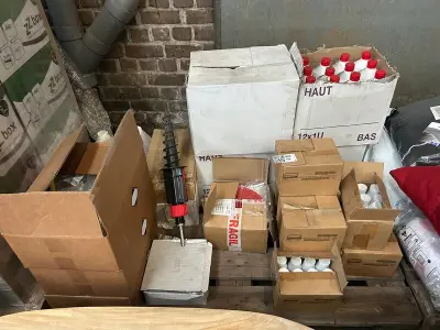 Partij schoonmaakartikelen W.o. Rubbermaid – kavel bij Onlineveilingmeester, Hoogeveen