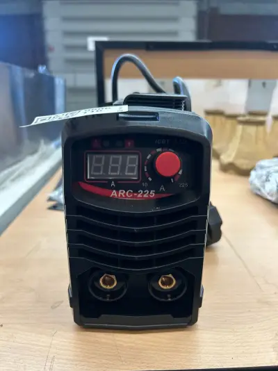 IGBT-inverter booglasapparaat ARC-225 – kavel bij Onlineveilingmeester, Hoogeveen