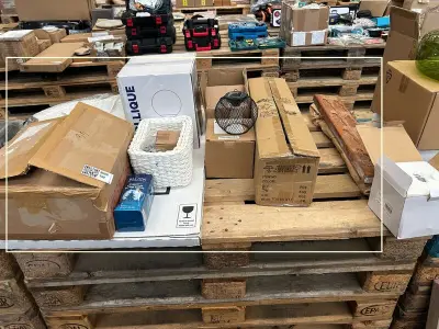 Partij woonaccessoires w.o. lampen, manden set, kruidenpotjes – kavel bij Onlineveilingmeester, Hoogeveen