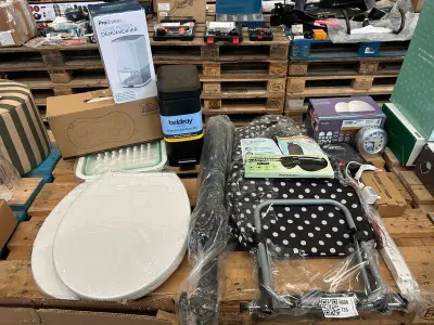 Partij w.o. wc-bril, boodschappentrolley, lucht ontvochtiger, massagekussen W.o. Auronic, ProBreeze – kavel bij Onlineveilingmeester, Hoogeveen