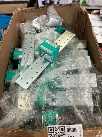 50x Metalen bevestigingsbeugels / montagemateriaal – kavel bij Onlineveilingmeester, Hoogeveen