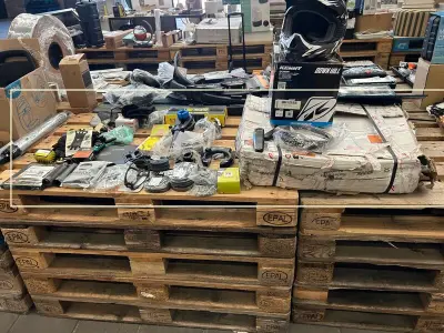 Partij (race)fiets onderdelen en accessoires – kavel bij Onlineveilingmeester, Hoogeveen