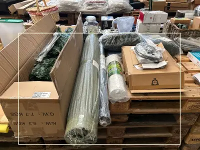 10x Diversen w.o. balkon screen, worteldoek, graszaadmat, kerstboom W.o. Vandham, Greenyp – kavel bij Onlineveilingmeester, Hoogeveen