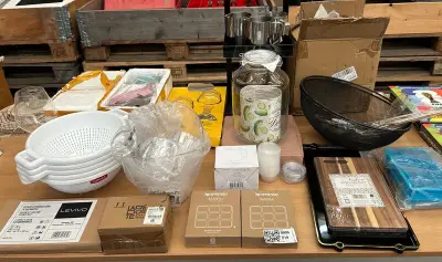 Ca. 40x Keuken artikelen w.o. glaswerk, vergiet, snijplank W.o. Curver, Nespresso – kavel bij Onlineveilingmeester, Hoogeveen