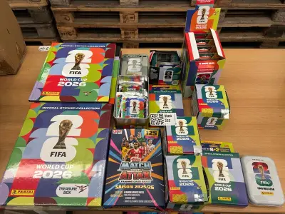 FIFA World Cup 2026 verzamelobjecten w.o. stickers, bewaarmap – kavel bij Onlineveilingmeester, Hoogeveen
