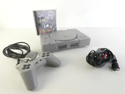 Sony PlayStation 1 PAL + controller en Pro Pinball in doos – kavel bij De Kringwinkel, Heverlee