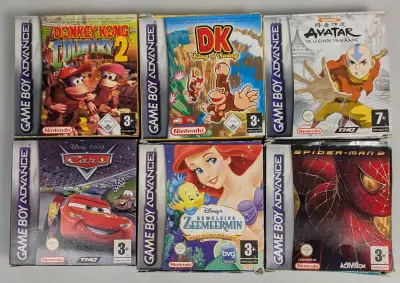 Game Boy Advence Spelletjes – kavel bij De Kringwinkel, Sint-Niklaas