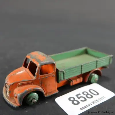 Dinky Toys No. 30M / 414 Dodge Rear Tipping Wagon – kavel bij ProVeiling, Wageningen