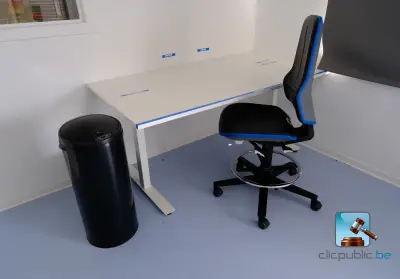 Kantoormeubelset – kavel bij Clicpublic, Les Bons Villers