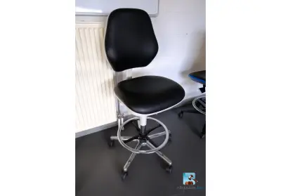 Laboratoriumstoel – kavel bij Clicpublic