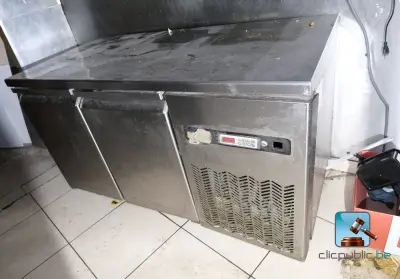 Gekoelde tafel – kavel bij Clicpublic, Boussu