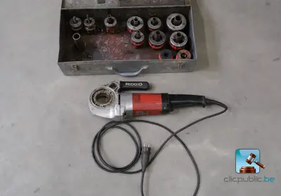 Handmatige inrijgmachine – kavel bij Clicpublic