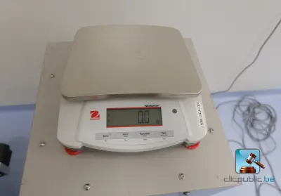 Laboratoriumweegschaal – kavel bij Clicpublic