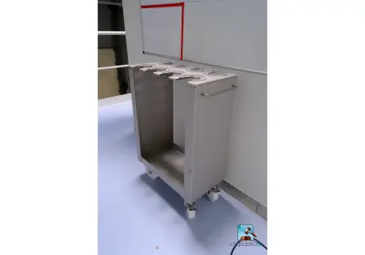 Metalen trolley – kavel bij Clicpublic