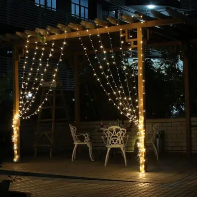 2x LED Lichtgordijn 3x3 Meter - Zonne-energie - 304 Lampen, Specilights, 2147483647, geel – kavel bij Onlineveilingmeester