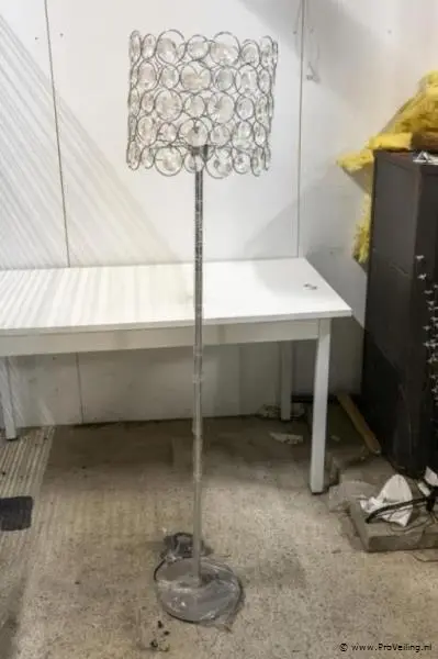 Vloerlamp – kavel bij ProVeiling, Ter