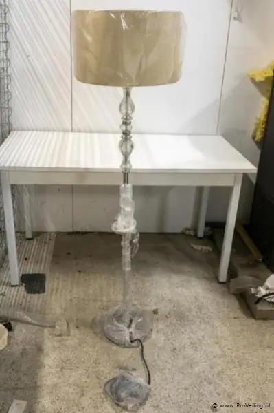 Vloerlamp – kavel bij ProVeiling, Ter
