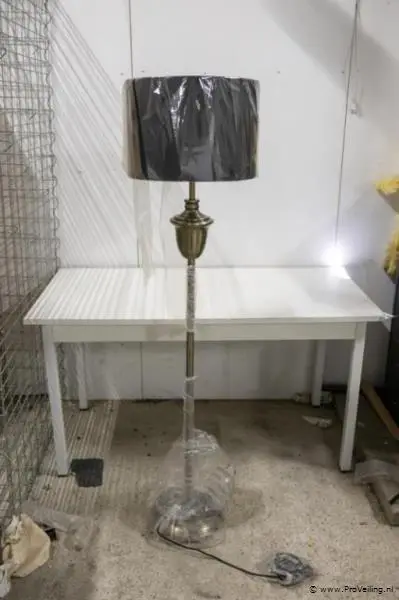 Vloerlamp – kavel bij ProVeiling, Ter