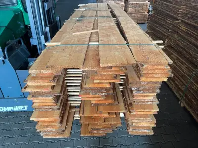 Ca. 42x Douglas Onbekantrechte Schaaldelen, 22x200-250mm, lengte 300cm – kavel bij Onlineveilingmeester
