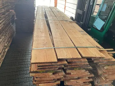 Ca. 42x Douglas Onbekantrechte Schaaldelen, 22x200-250mm, lengte 400cm – kavel bij Onlineveilingmeester