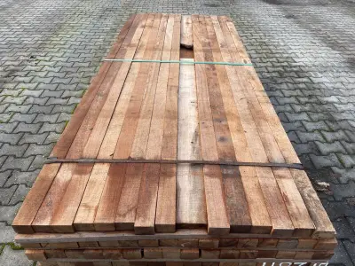 Ca. 272x Angelim Pedra Regels Fijnbezaagd, 40x60mm, lengte 190cm – kavel bij Onlineveilingmeester